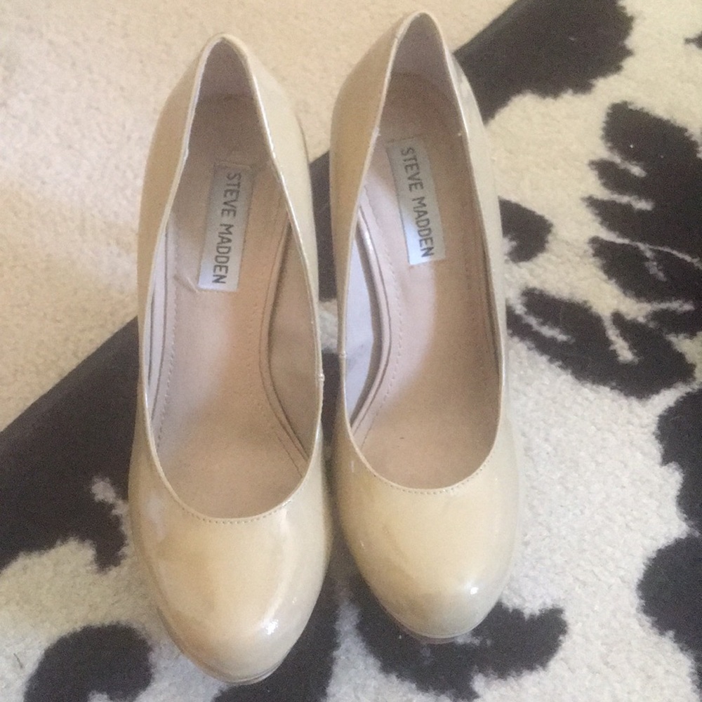 Steve Madden pumps
